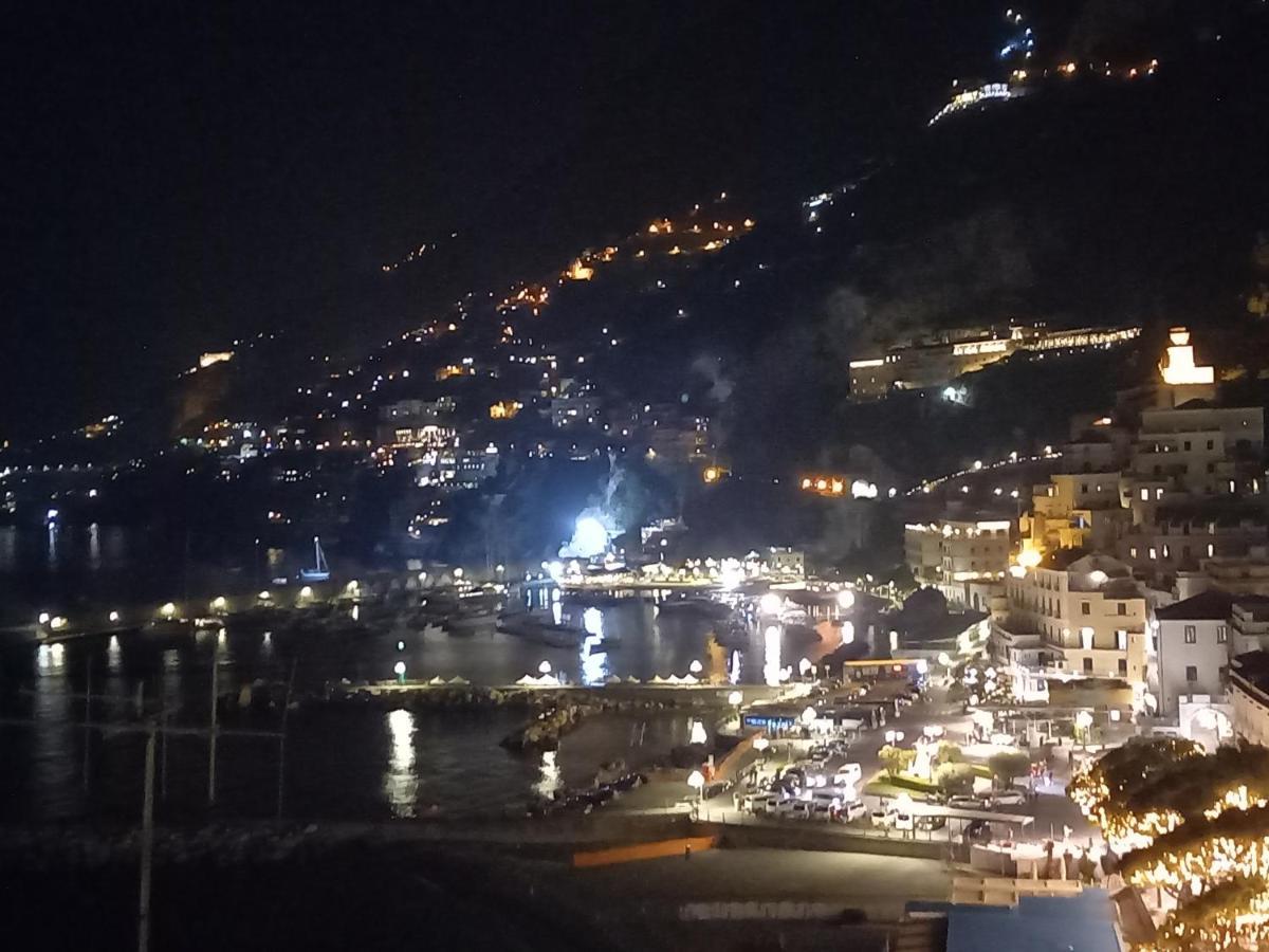 Appartamenti Casamalfi Vista Mare Luaran gambar