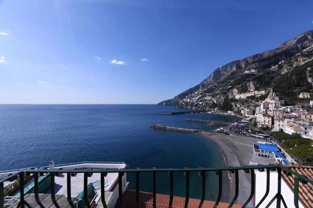 Appartamenti Casamalfi Vista Mare Luaran gambar