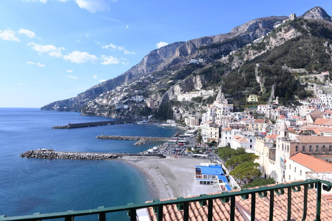 Appartamenti Casamalfi Vista Mare Luaran gambar